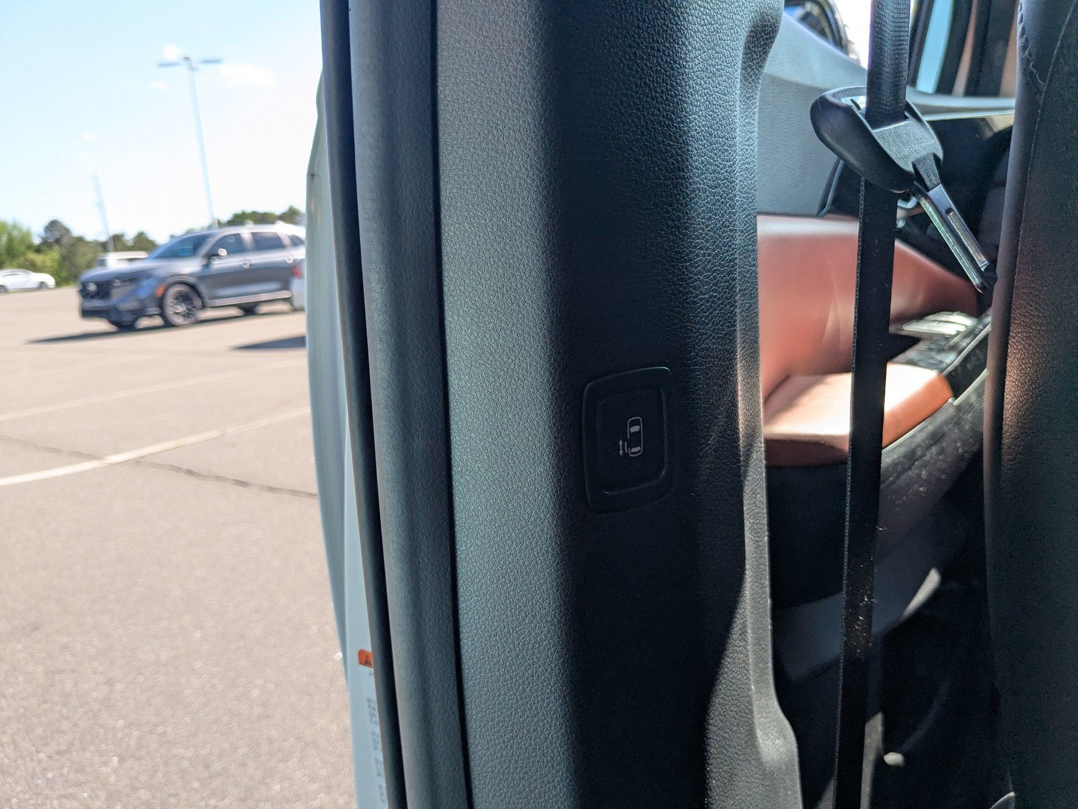 2024 Kia Carnival SX