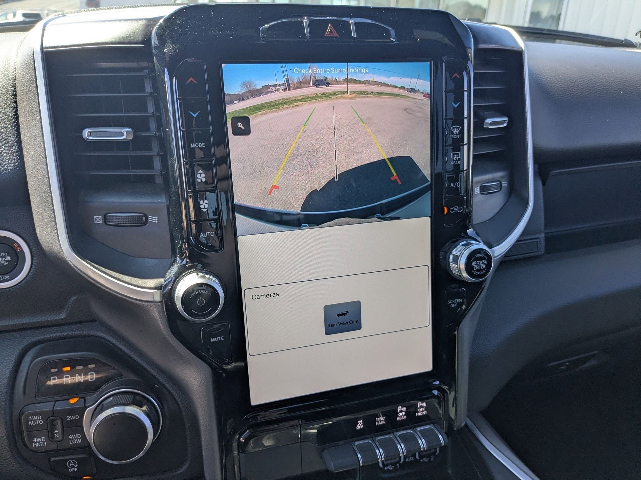 2023 RAM 1500 Big Horn Crew Cab 4x4 5'7' Box