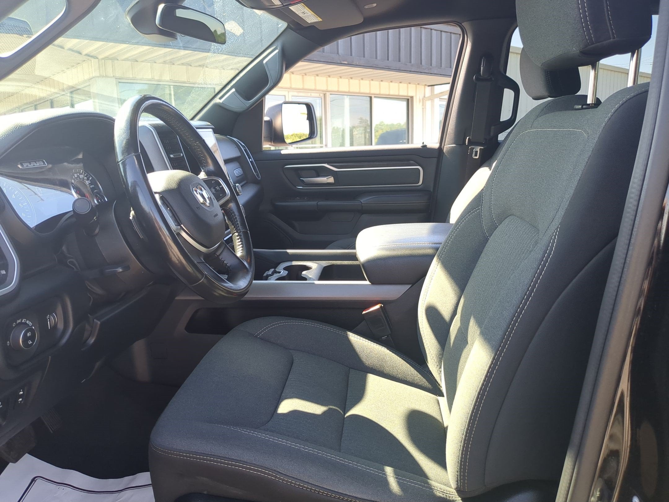 2022 RAM 1500 Big Horn Crew Cab 4x4 6'4' Box