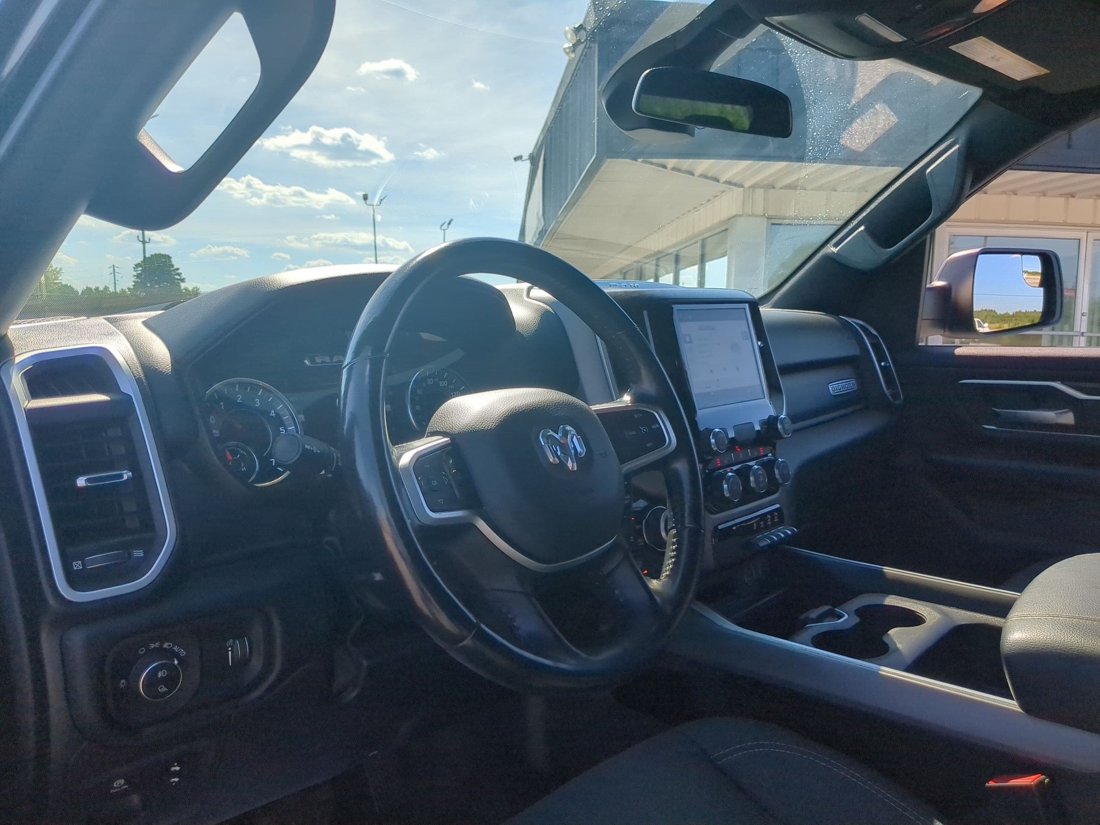 2022 RAM 1500 Big Horn Crew Cab 4x4 6'4' Box