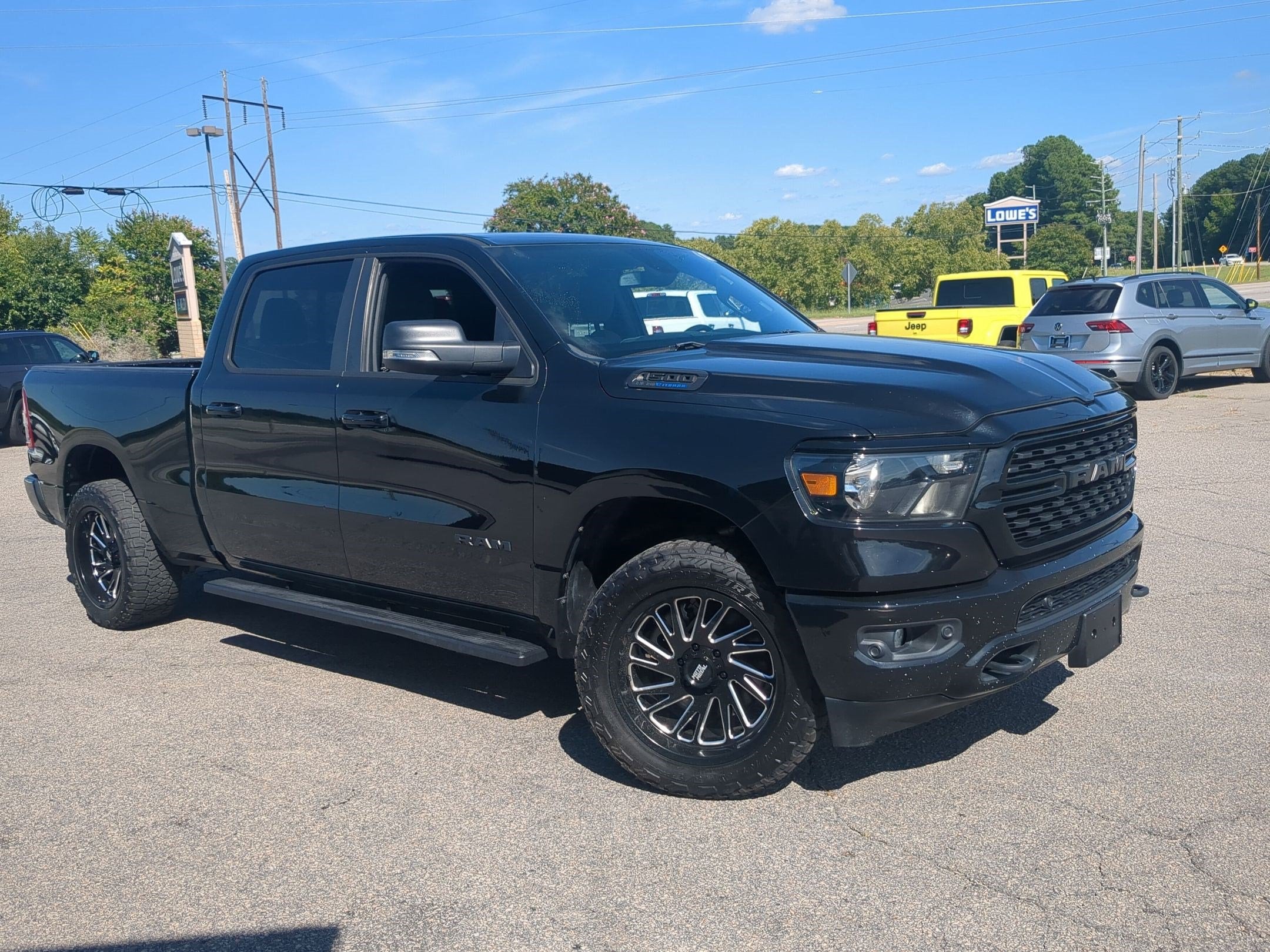 2022 RAM 1500 Big Horn Crew Cab 4x4 6'4' Box