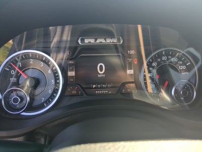 2022 RAM 1500 Big Horn Crew Cab 4x4 6'4' Box