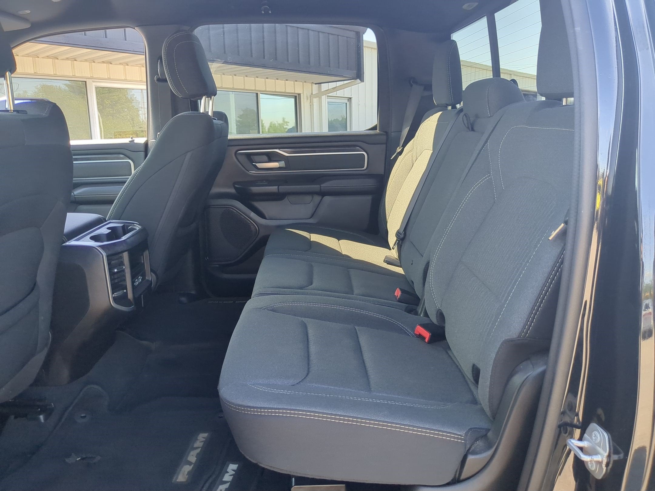 2022 RAM 1500 Big Horn Crew Cab 4x4 6'4' Box