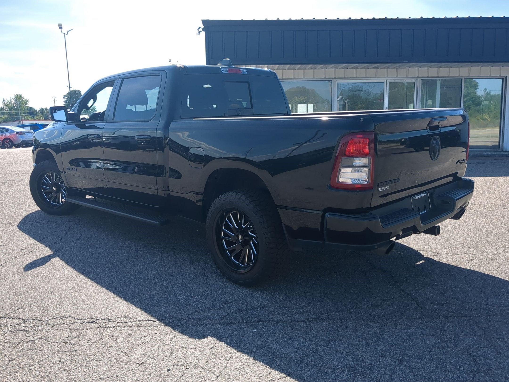 2022 RAM 1500 Big Horn Crew Cab 4x4 6'4' Box