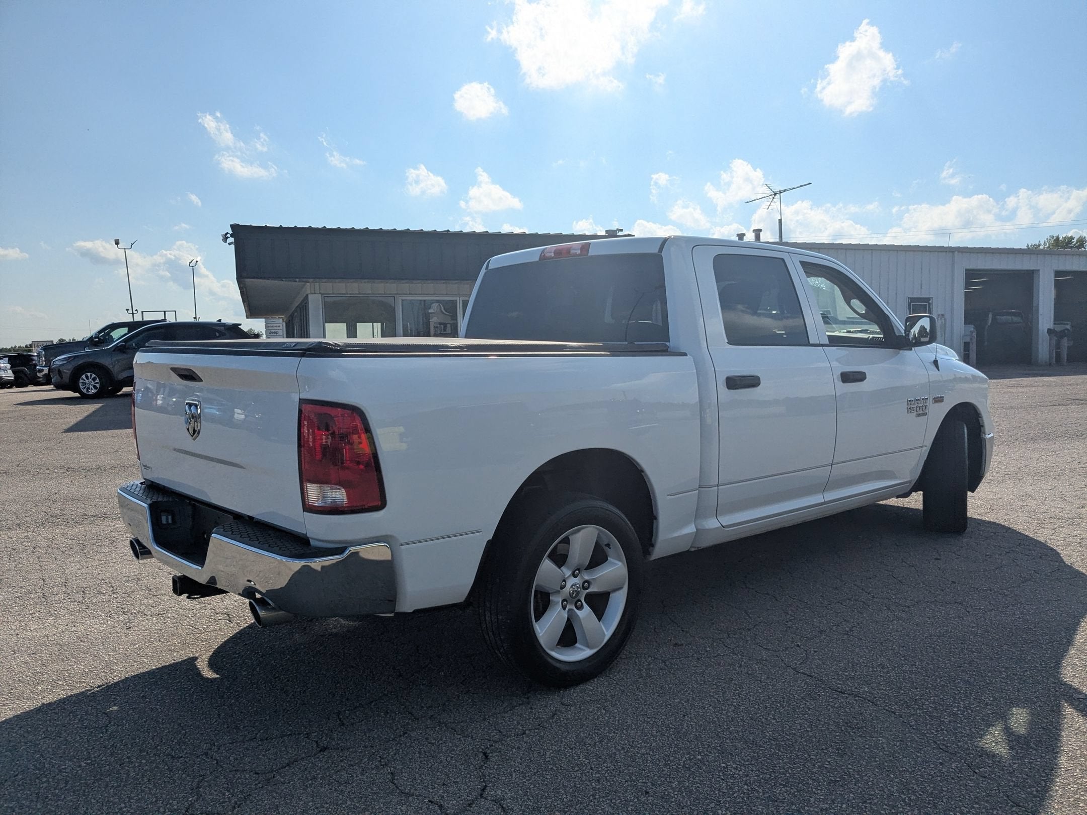 2020 RAM 1500 Classic Tradesman Crew Cab 4x2 5'7' Box