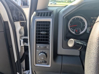 2020 RAM 1500 Classic Tradesman Crew Cab 4x2 5'7' Box