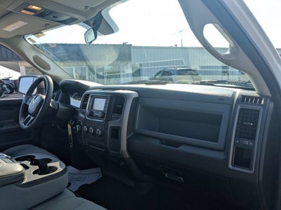 2020 RAM 1500 Classic Tradesman Crew Cab 4x2 5'7' Box