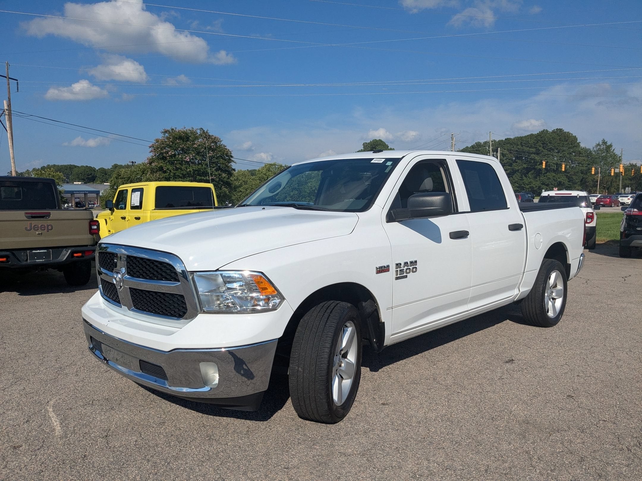 2020 RAM 1500 Classic Tradesman Crew Cab 4x2 5'7' Box