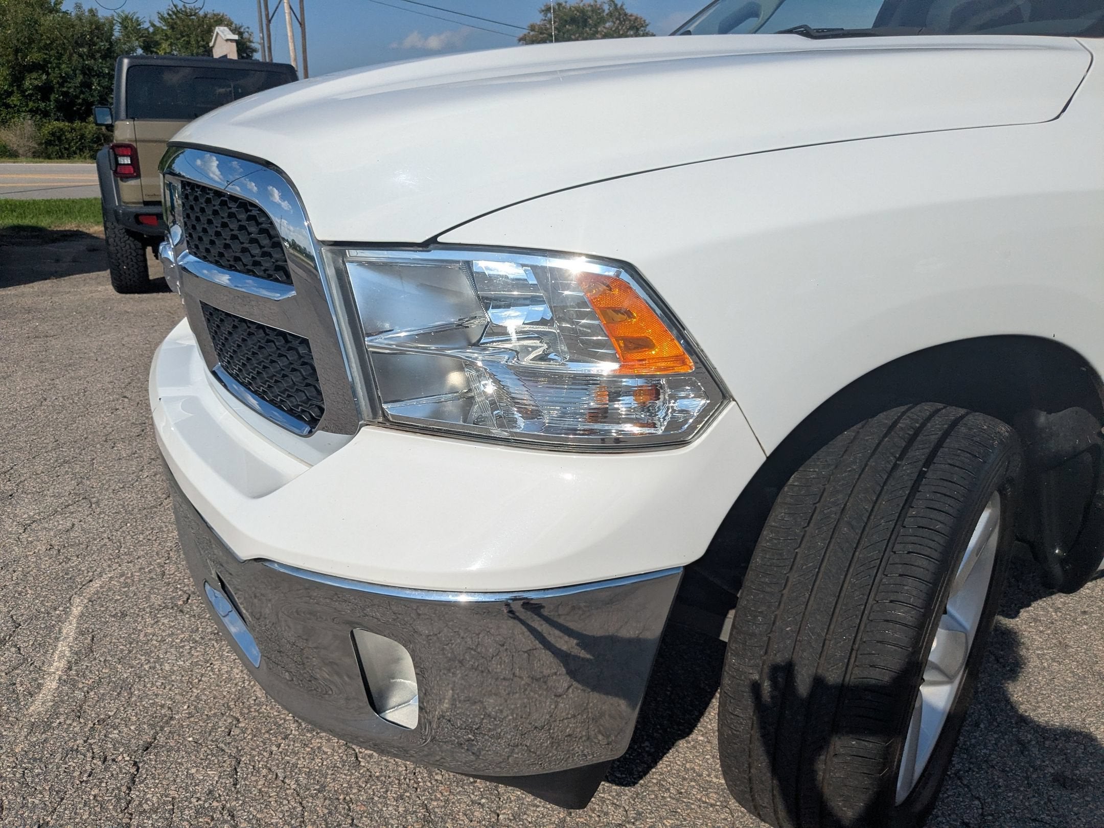 2020 RAM 1500 Classic Tradesman Crew Cab 4x2 5'7' Box