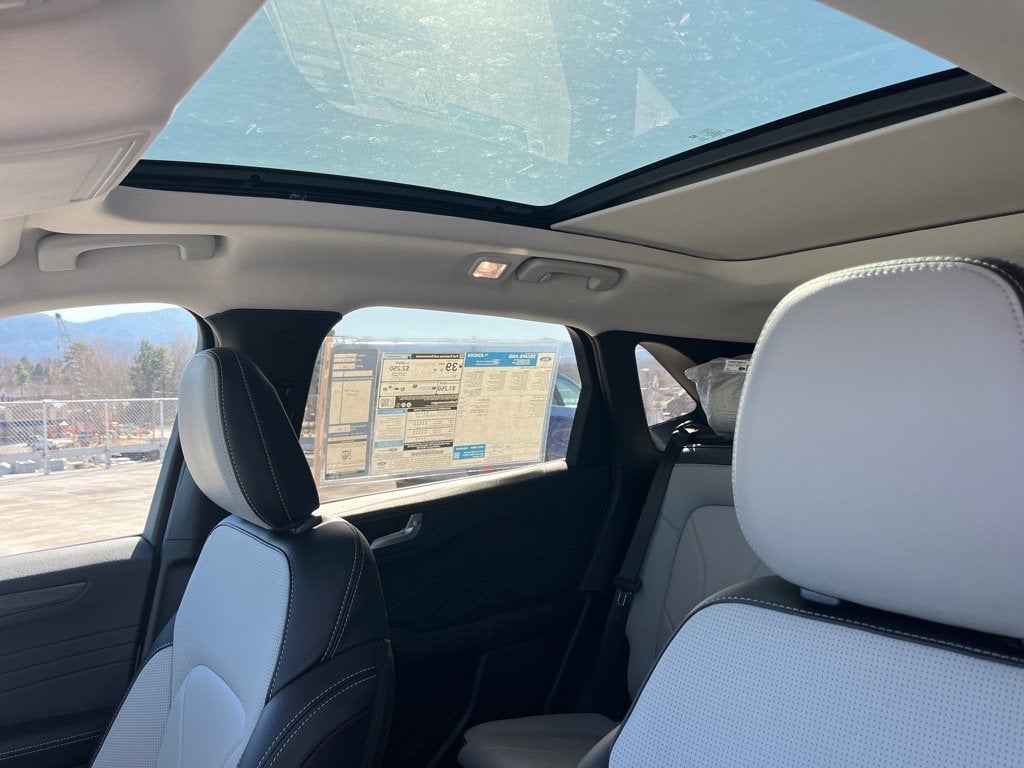 2026 Ford Escape Platinum