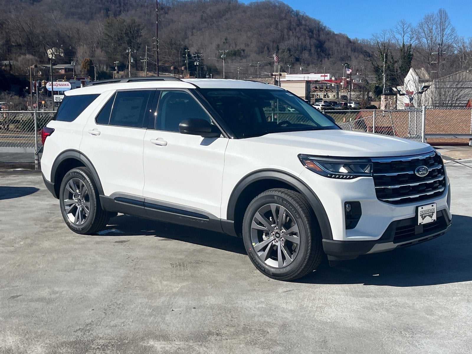 2026 Ford Explorer Active w/100A Pkg