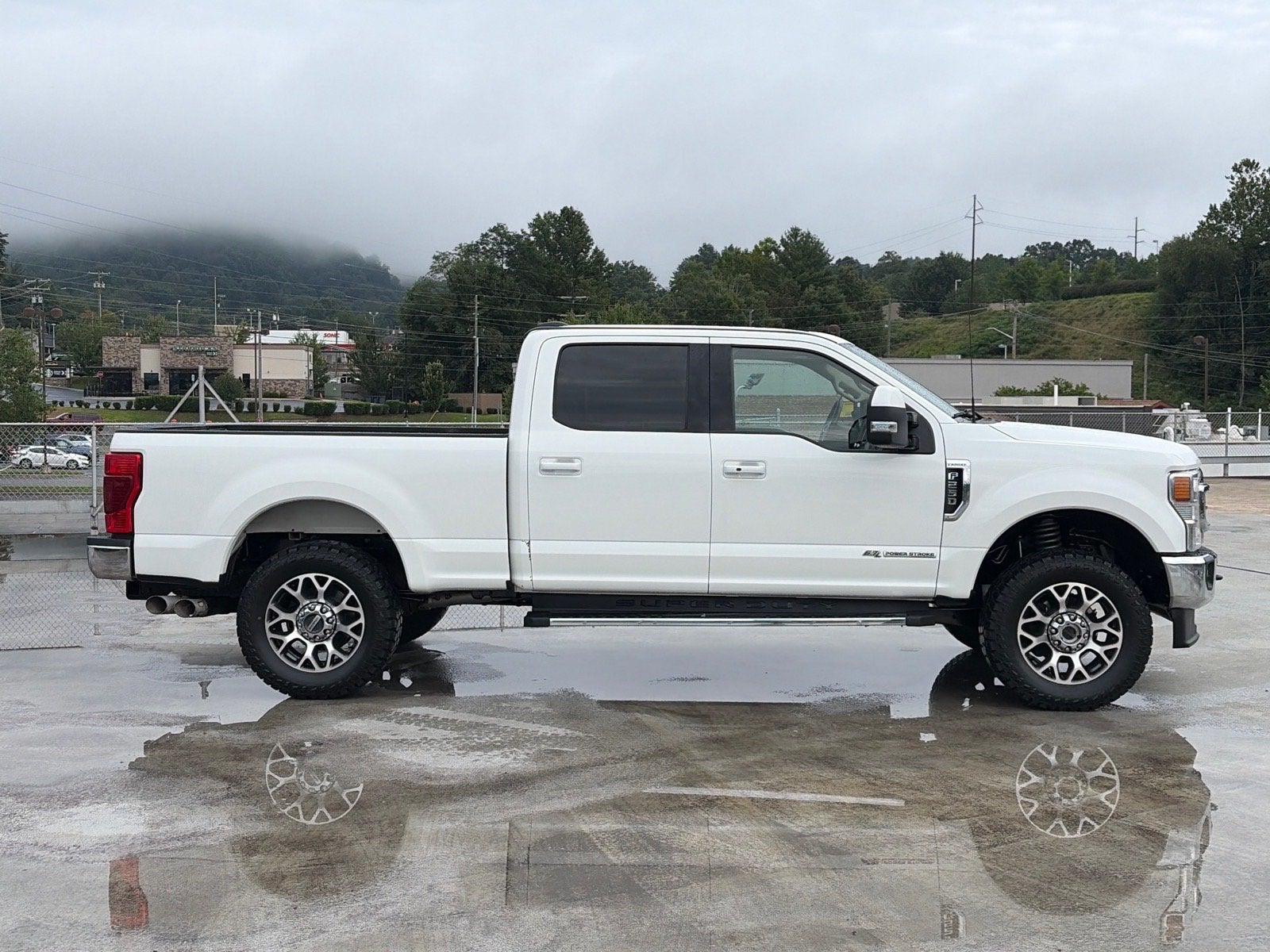 2021 Ford Super Duty F-250 SRW LARIAT