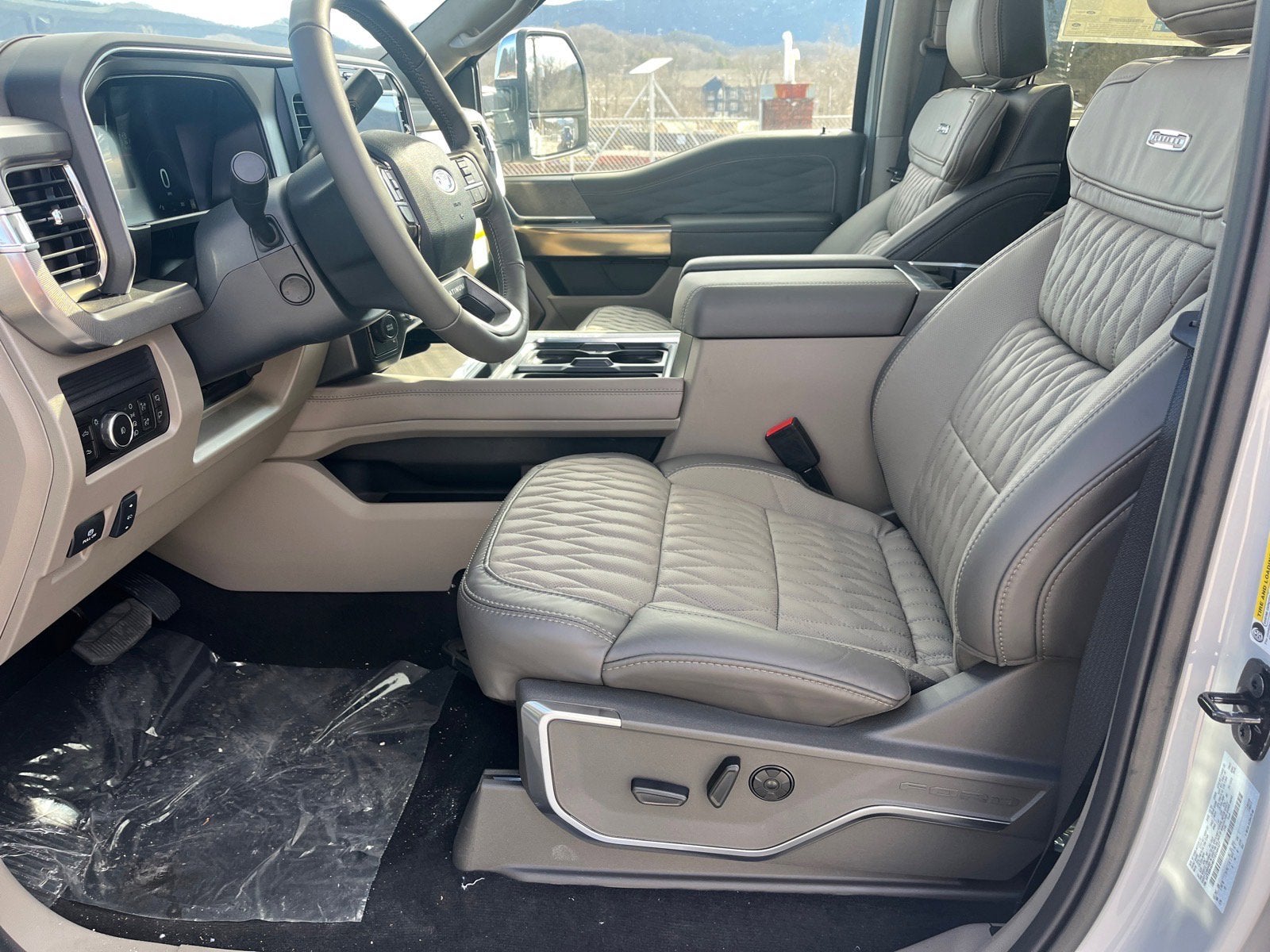 2026 Ford Super Duty F-450 DRW Platinum