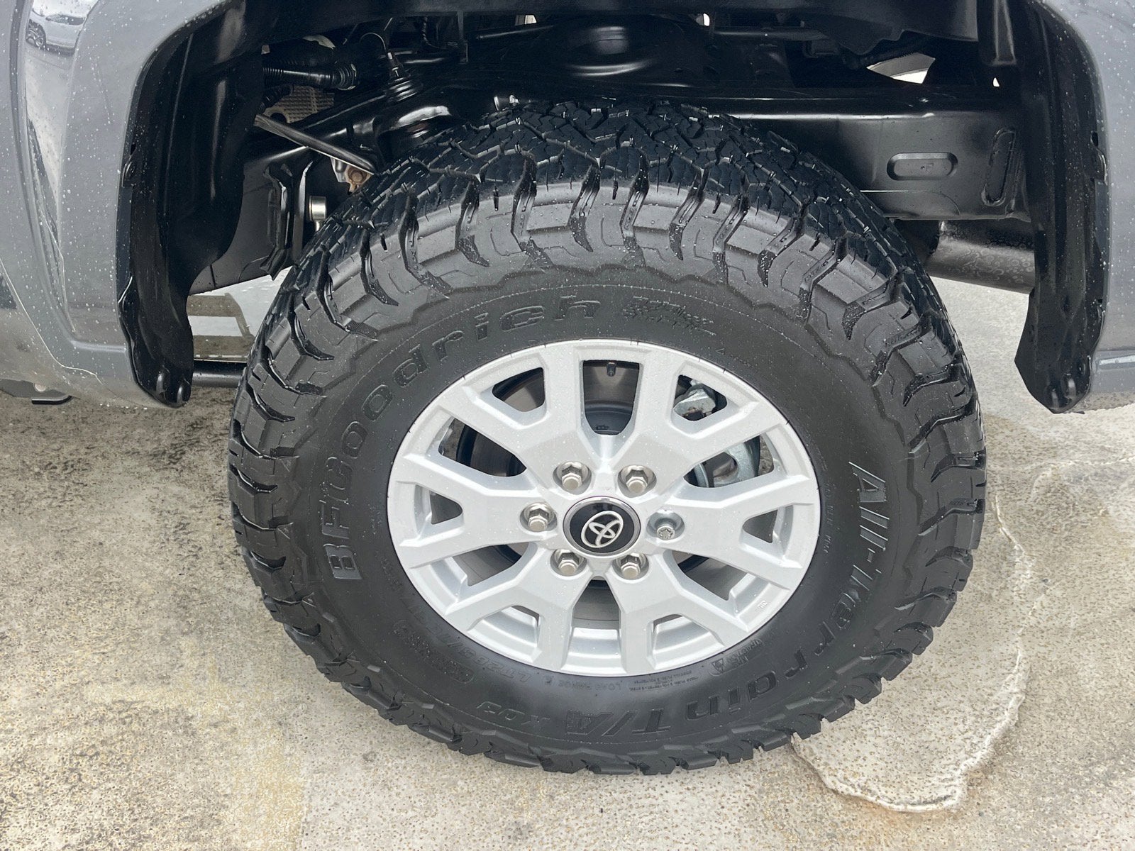2024 Toyota Tacoma 4WD SR5
