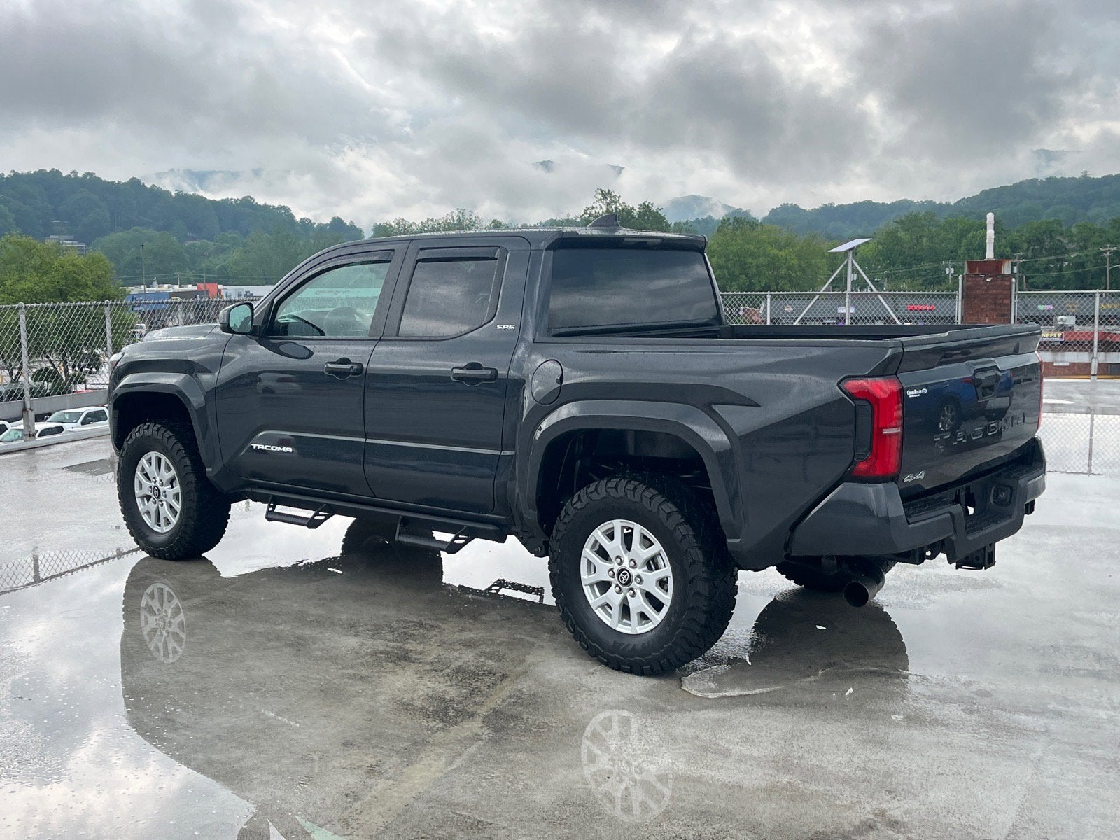 2024 Toyota Tacoma 4WD SR5