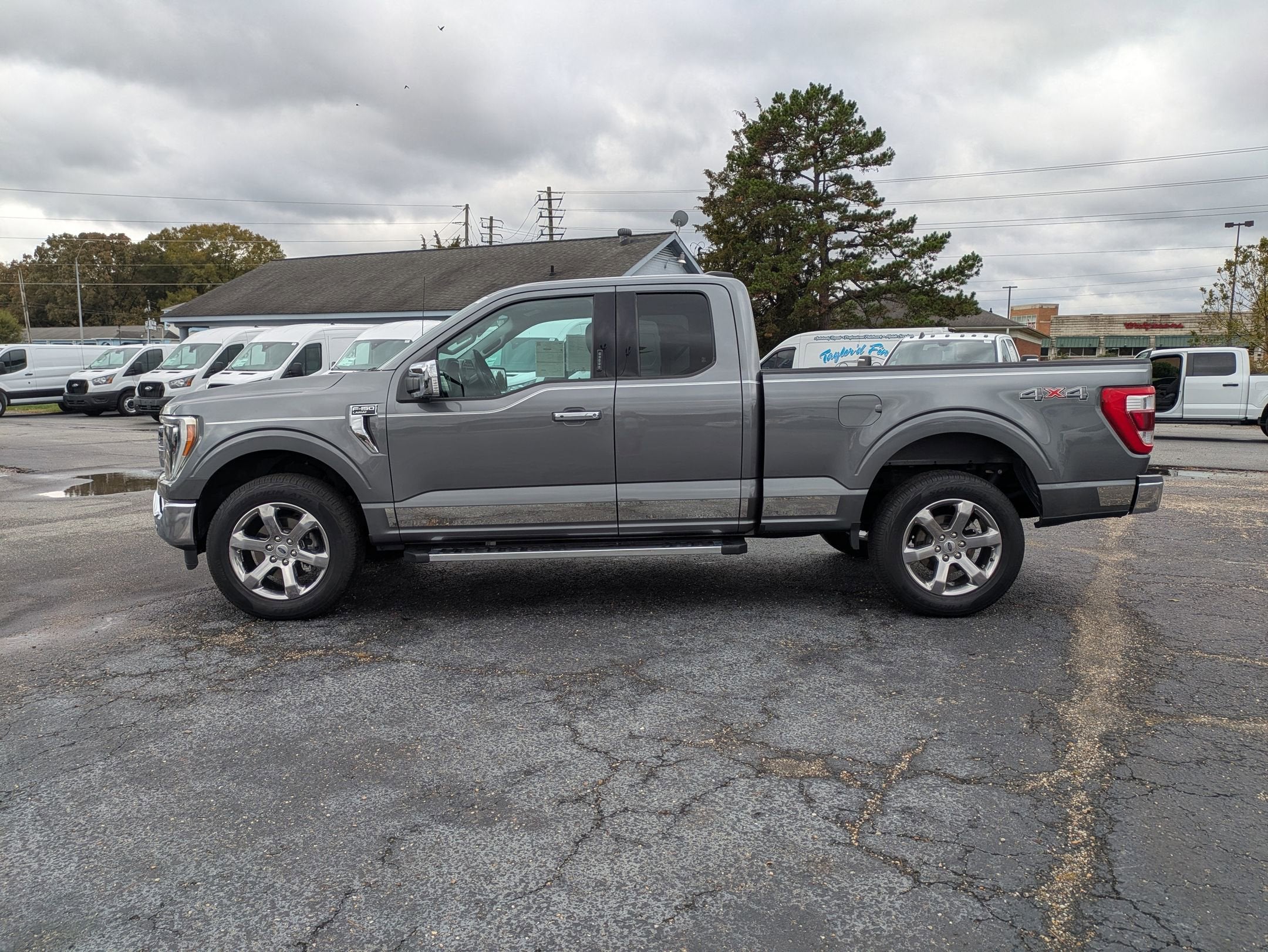 2022 Ford F-150 LARIAT