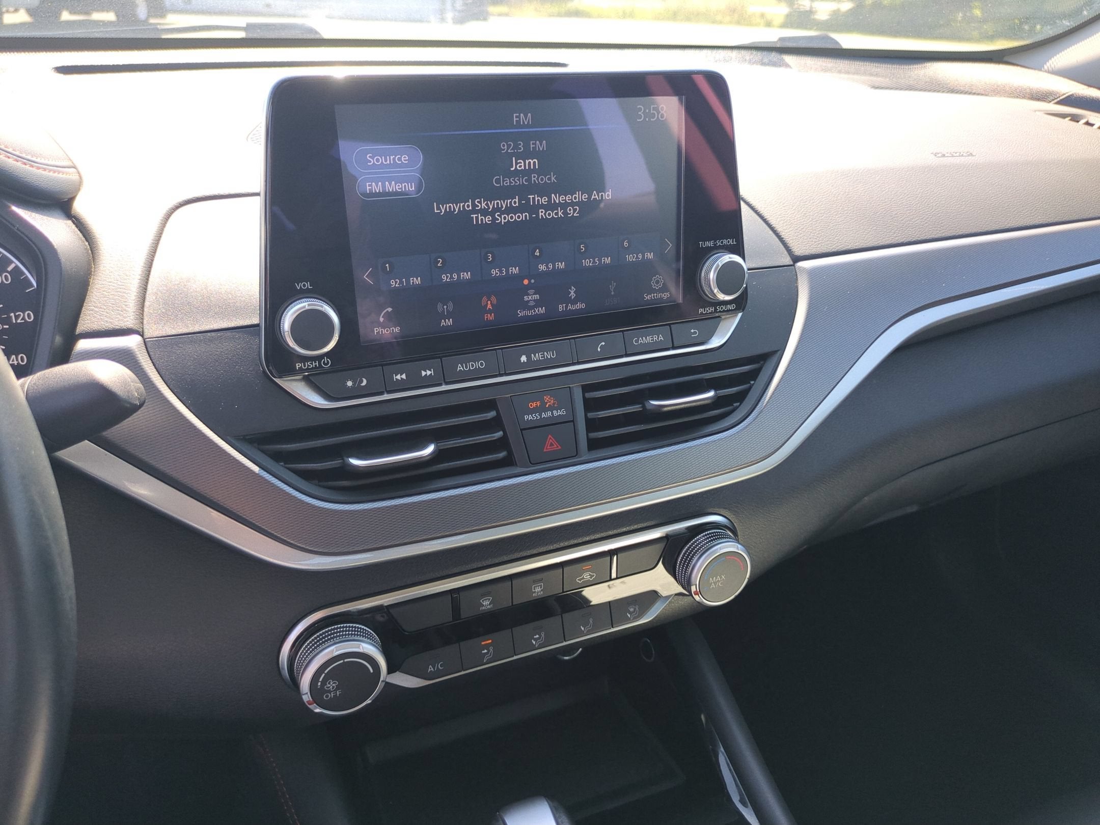 2024 Nissan Altima 2.5 SR