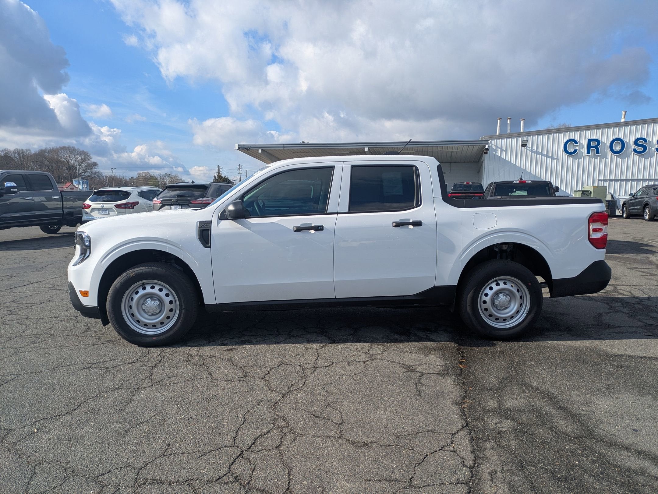 2025 Ford Maverick XL