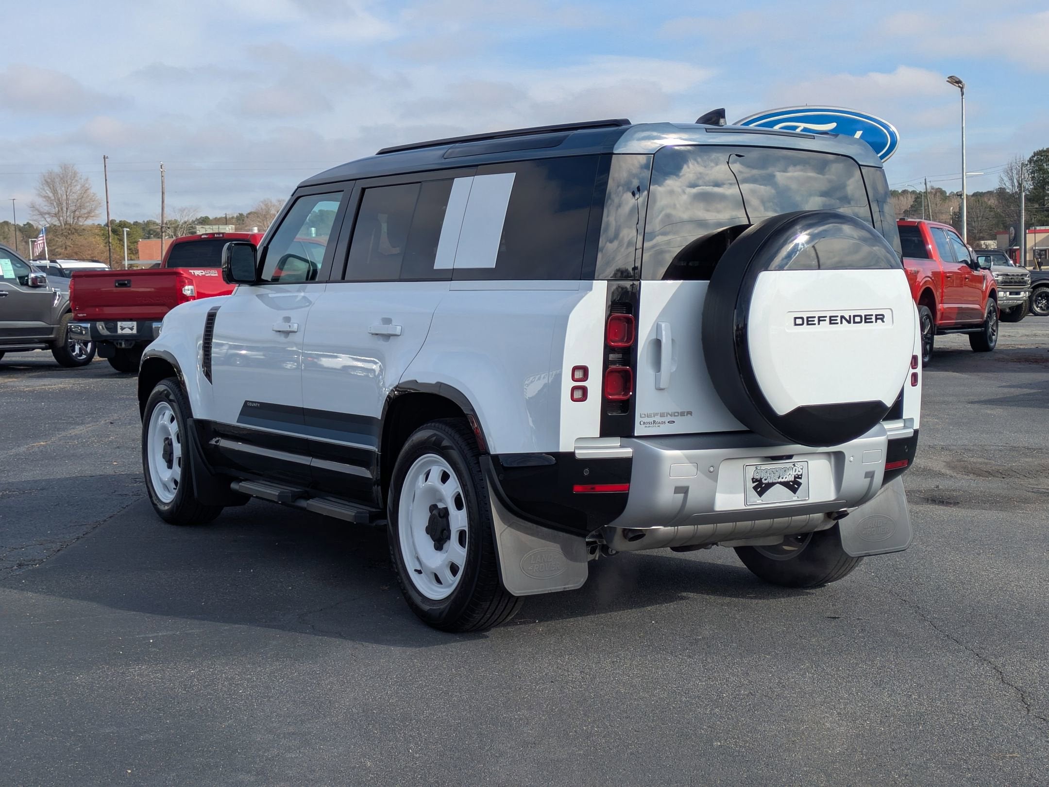 2025 Land Rover Defender S