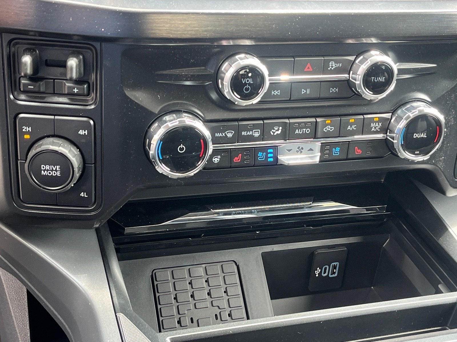 2026 Ford Super Duty F-450 DRW DRW