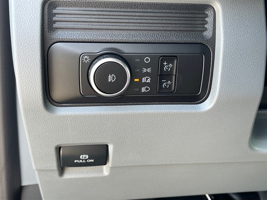 2025 Ford Super Duty F-450 DRW XL