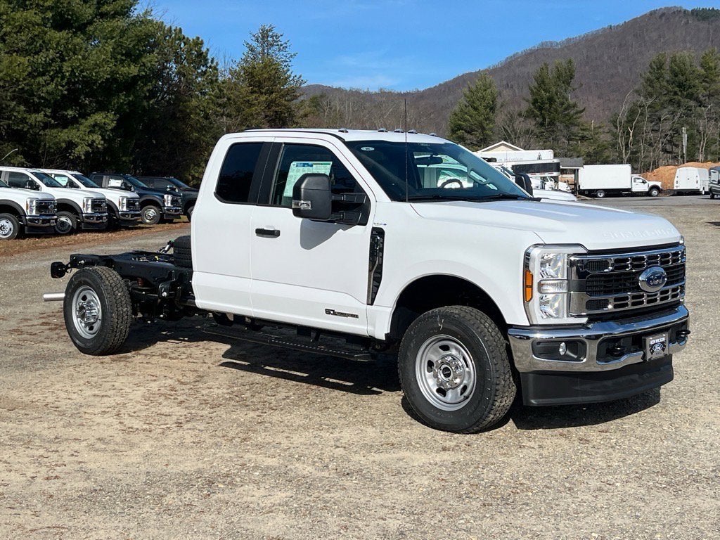 2026 Ford Super Duty F-350 SRW XL