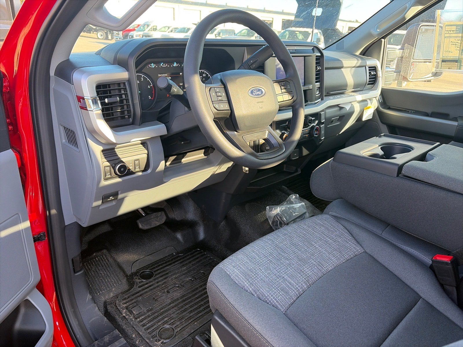 2026 Ford Super Duty F-550 DRW XLT