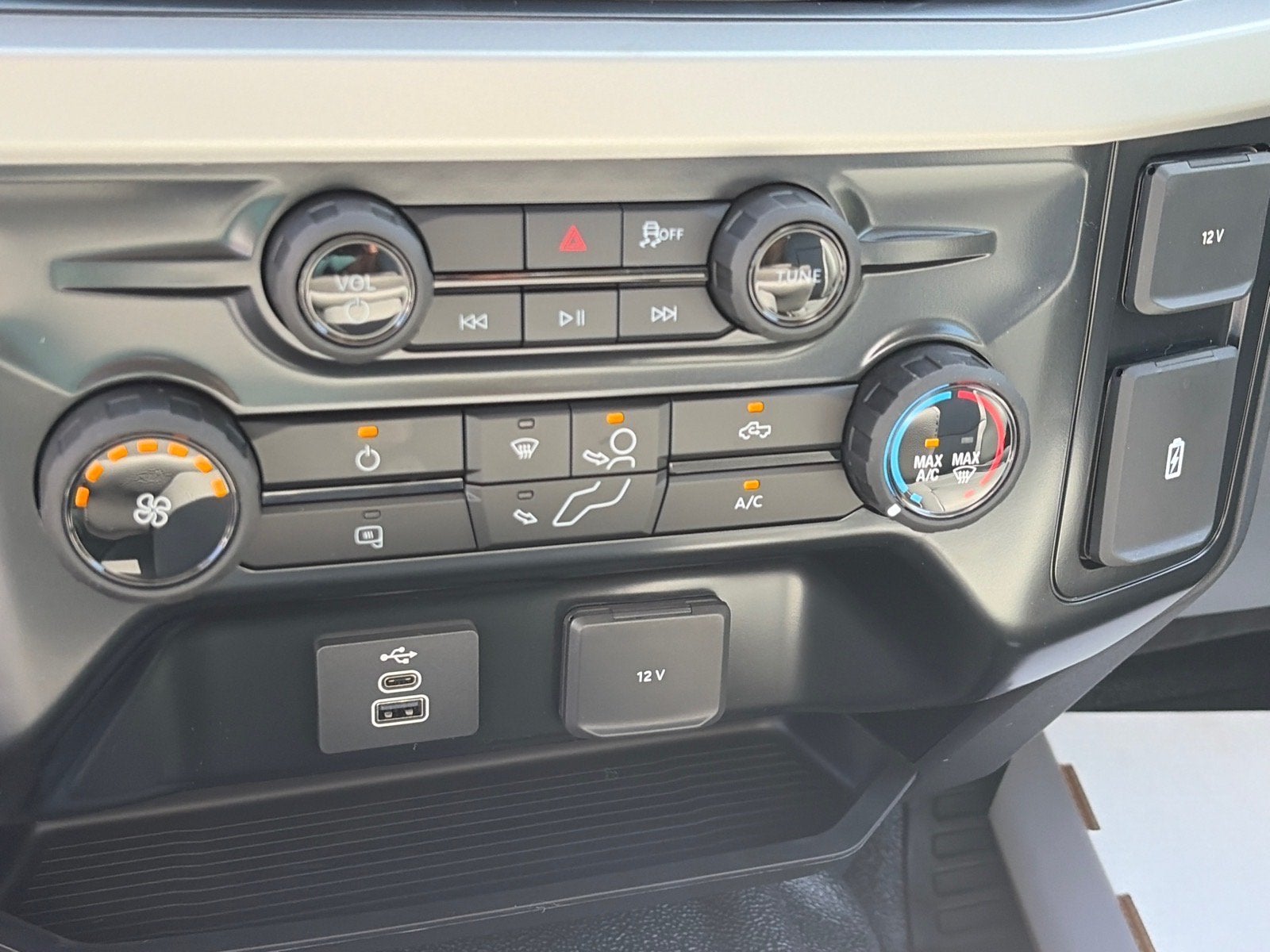 2026 Ford Super Duty F-600 DRW XL