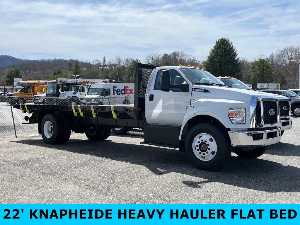 2025 Ford F-650SD Base