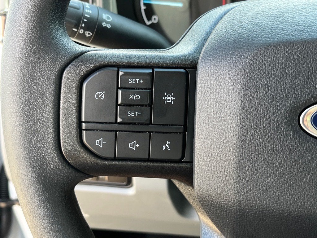 2025 Ford Super Duty F-350 DRW XL