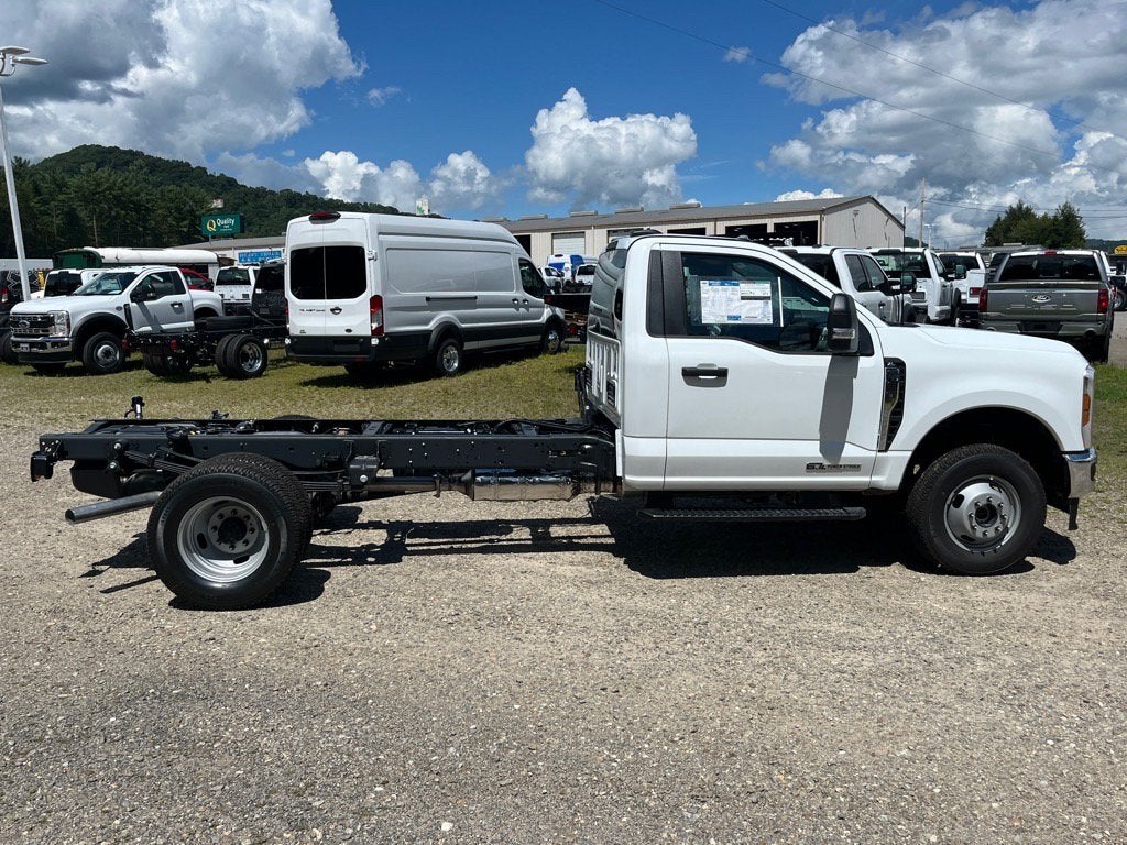 2025 Ford Super Duty F-350 DRW XL