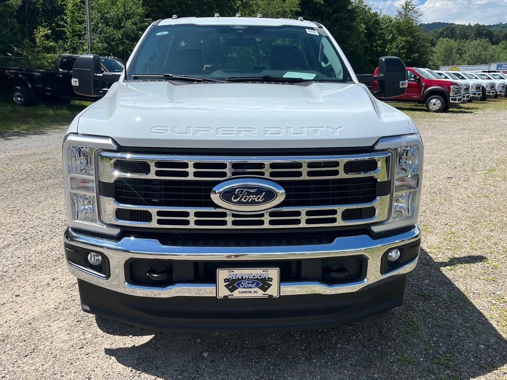2025 Ford Super Duty F-350 DRW XL