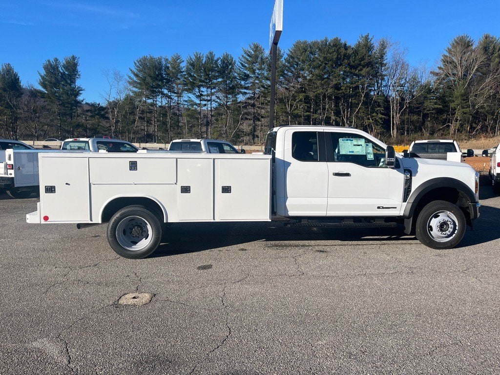 2026 Ford Super Duty F-550 DRW XL