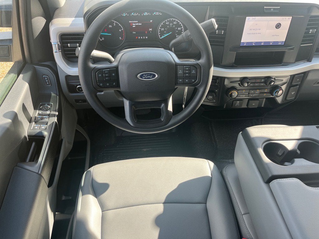 2026 Ford Super Duty F-550 DRW XL