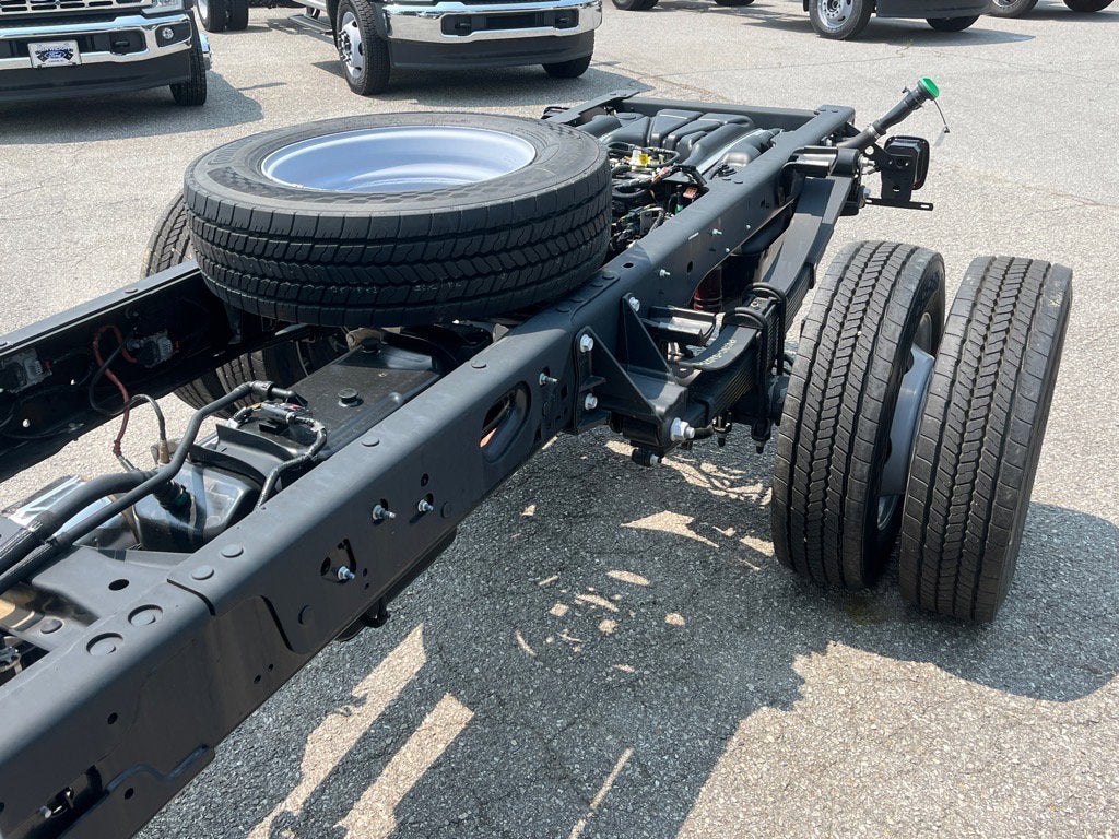 2025 Ford Super Duty F-550 DRW XLT DRW