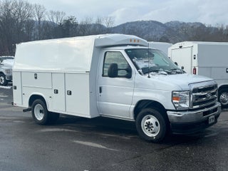 2026 Ford E-Series Cutaway Base Cutaway