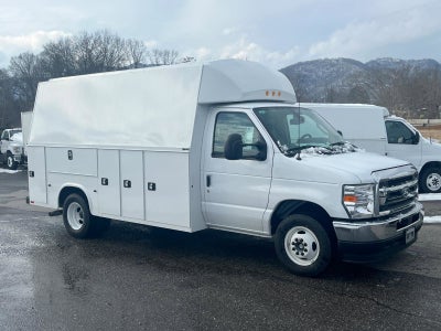 2026 Ford E-Series Cutaway Base Cutaway
