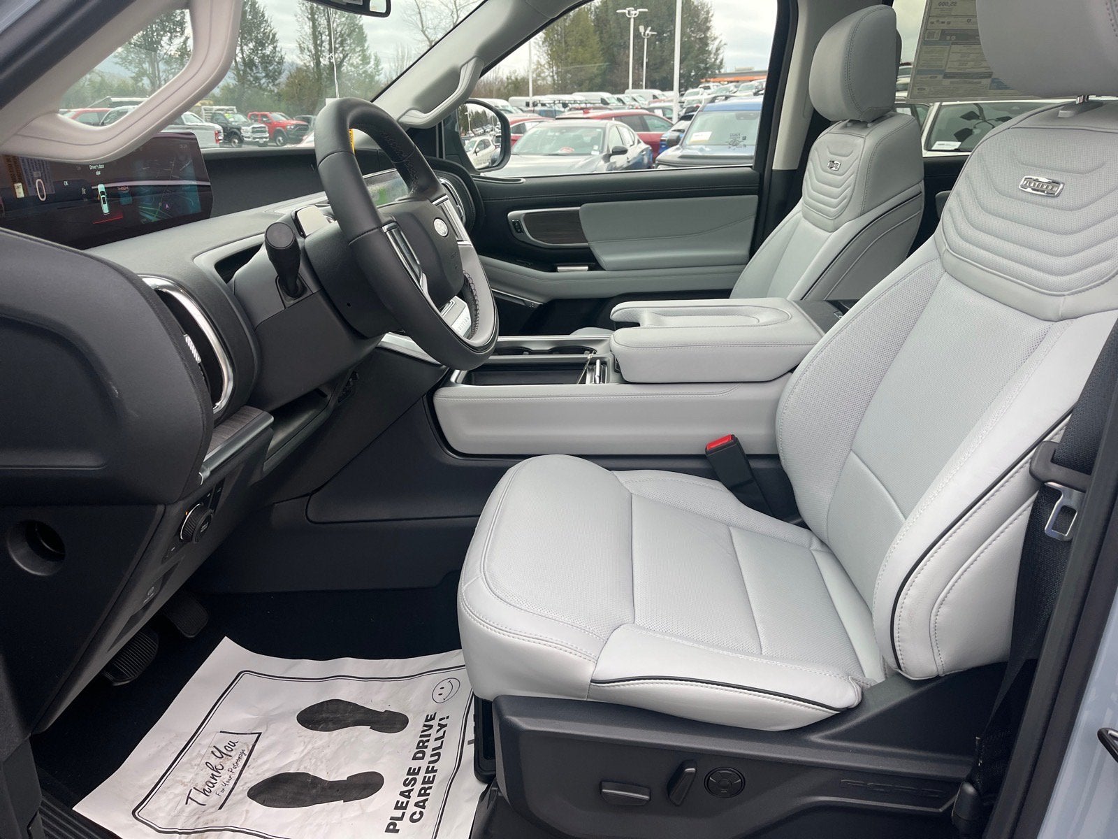 2025 Ford Expedition Platinum