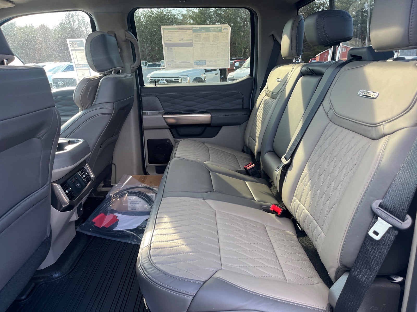 2026 Ford Super Duty F-250 SRW Platinum