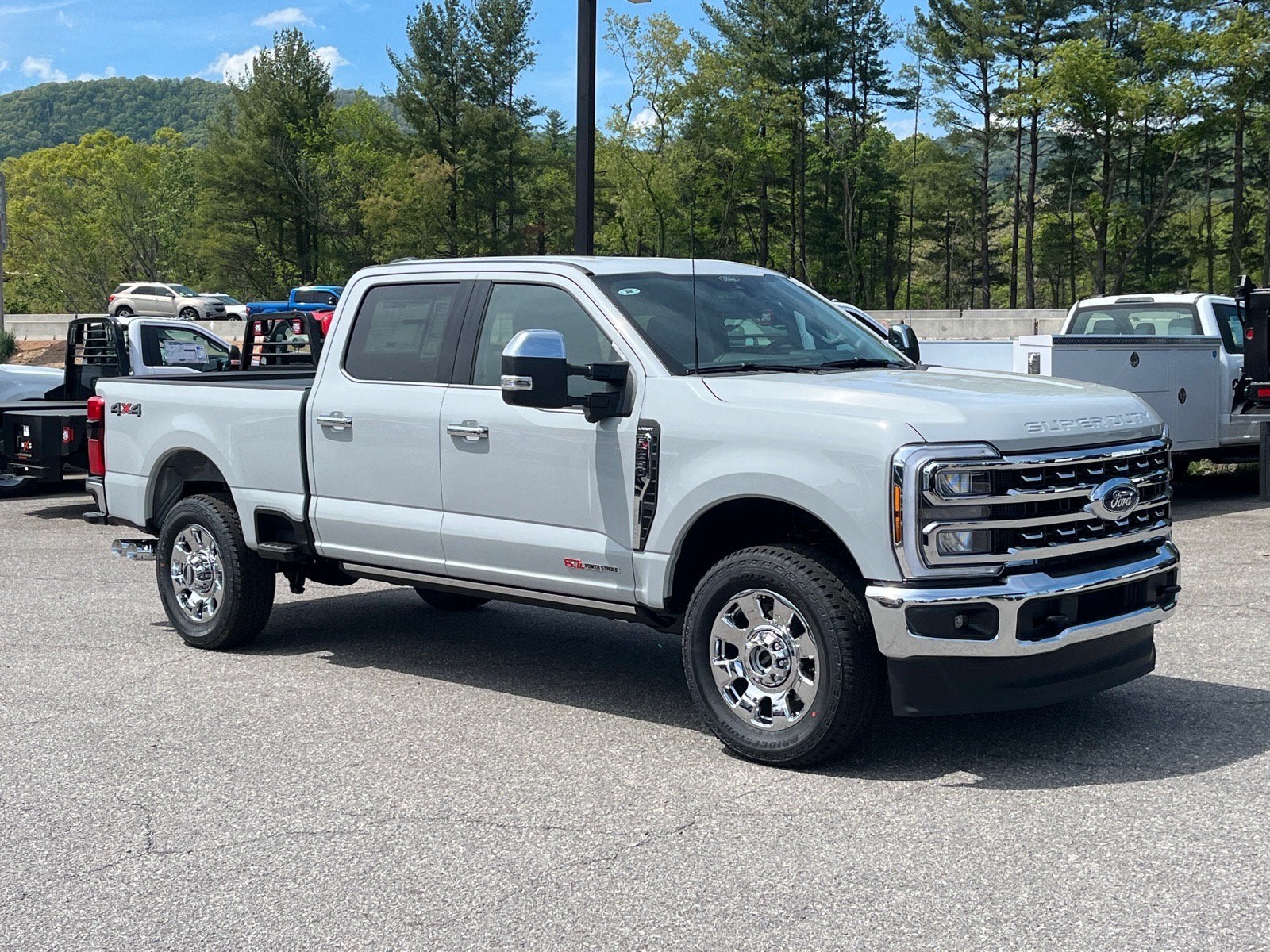 2026 Ford Super Duty F-250 SRW LARIAT