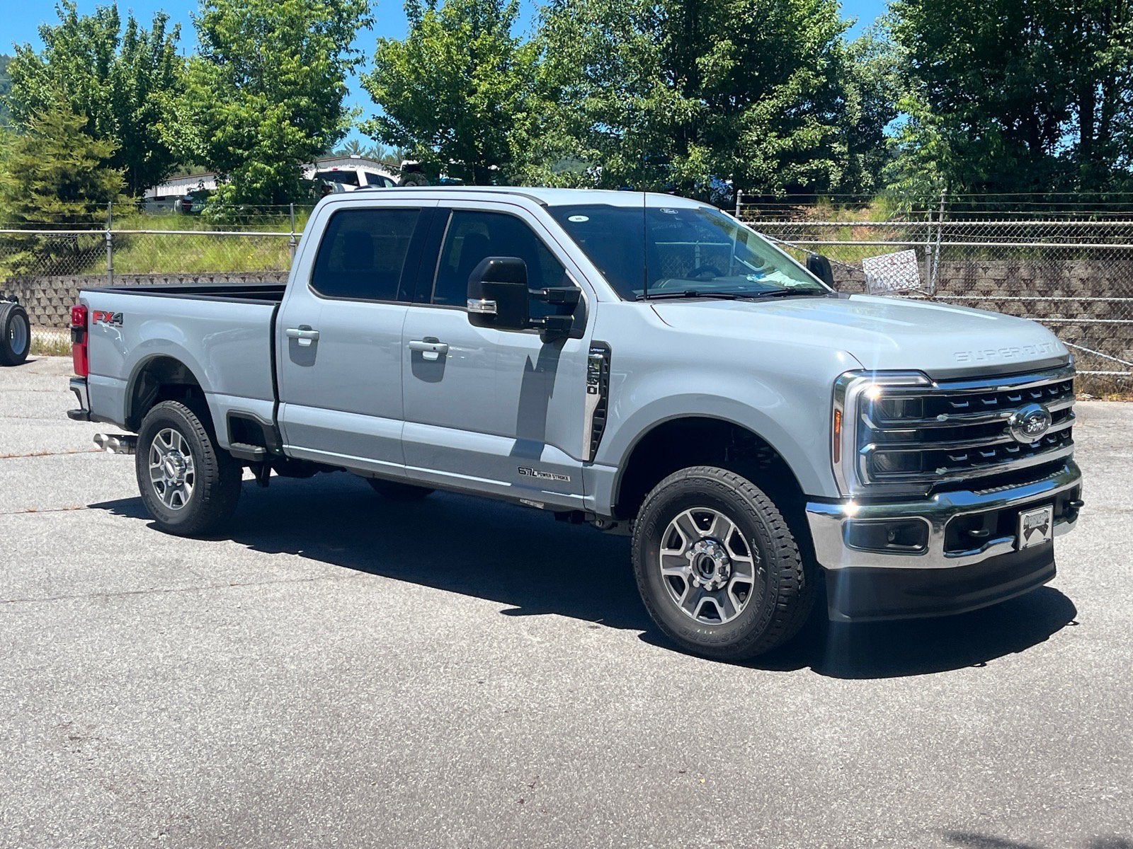 2026 Ford Super Duty F-250 SRW LARIAT