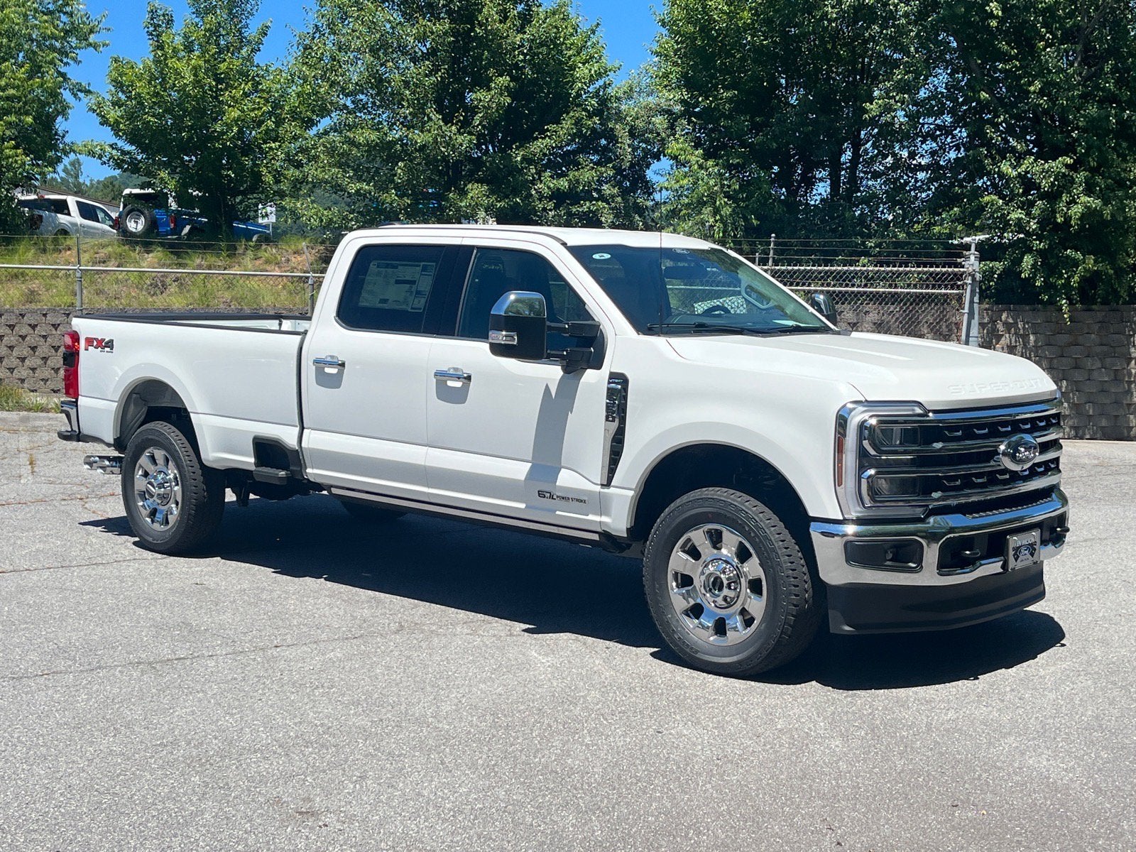2026 Ford Super Duty F-350 SRW LARIAT