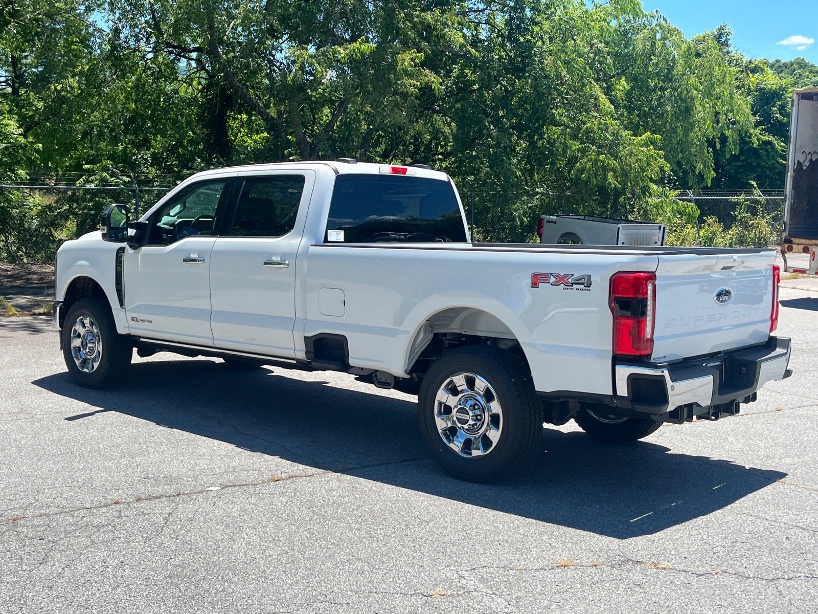 2026 Ford Super Duty F-350 SRW LARIAT