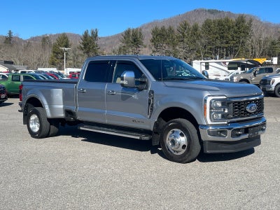 2023 Ford Super Duty F-350 DRW LARIAT