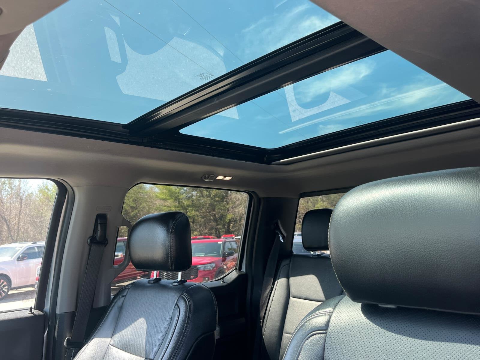 2017 Ford Super Duty F-350 DRW Lariat