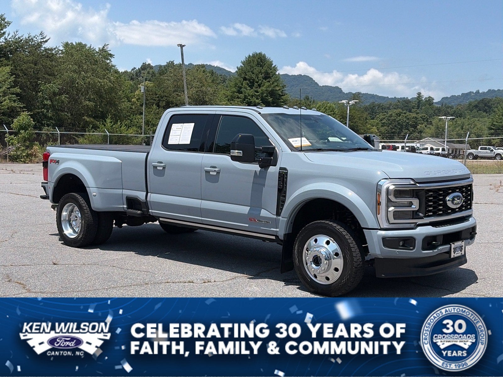 2025 Ford Super Duty F-450 DRW Platinum