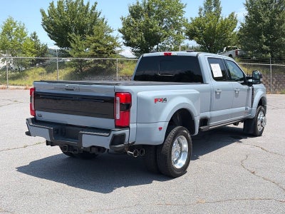 2025 Ford Super Duty F-450 DRW Platinum