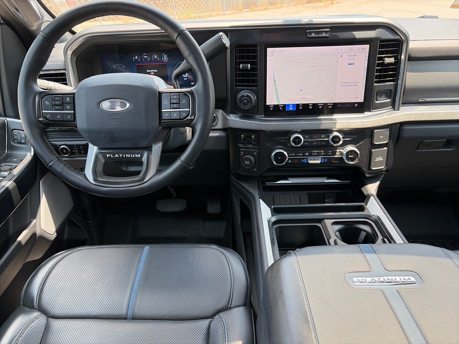 2025 Ford Super Duty F-450 DRW Platinum