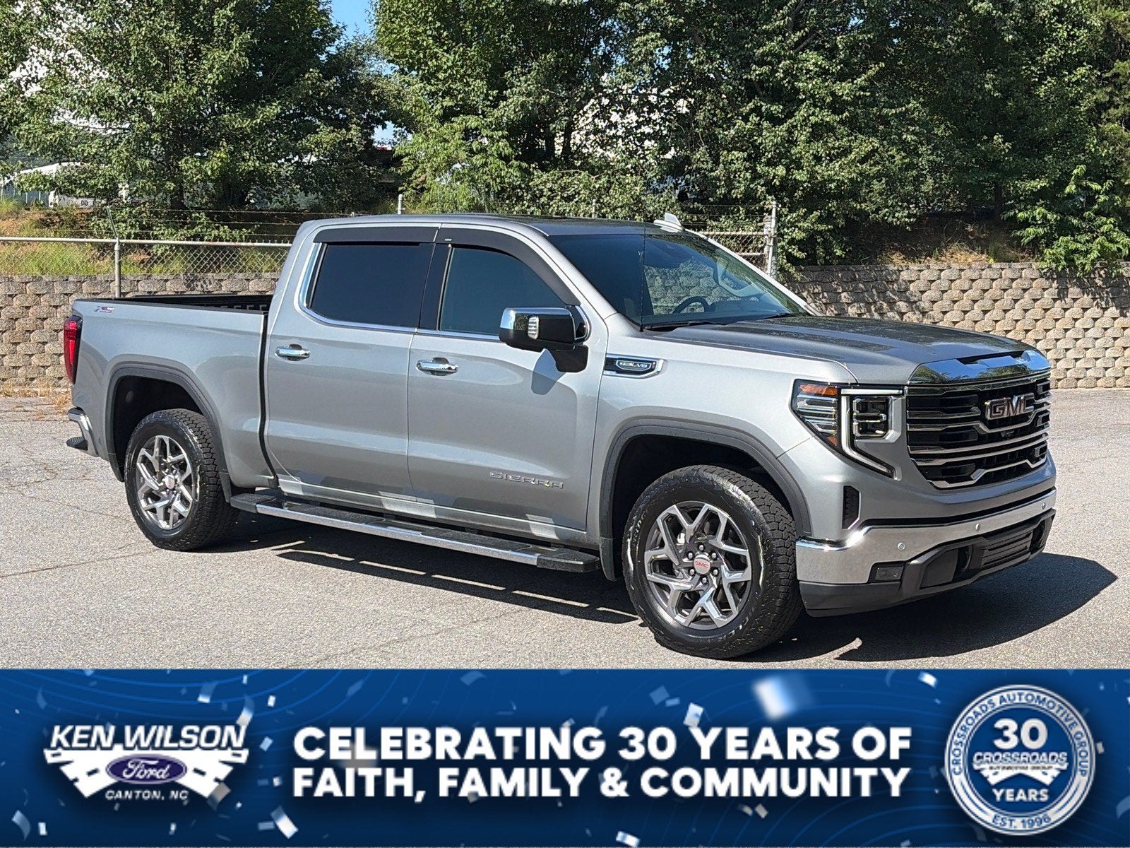 2024 GMC Sierra 1500 SLT