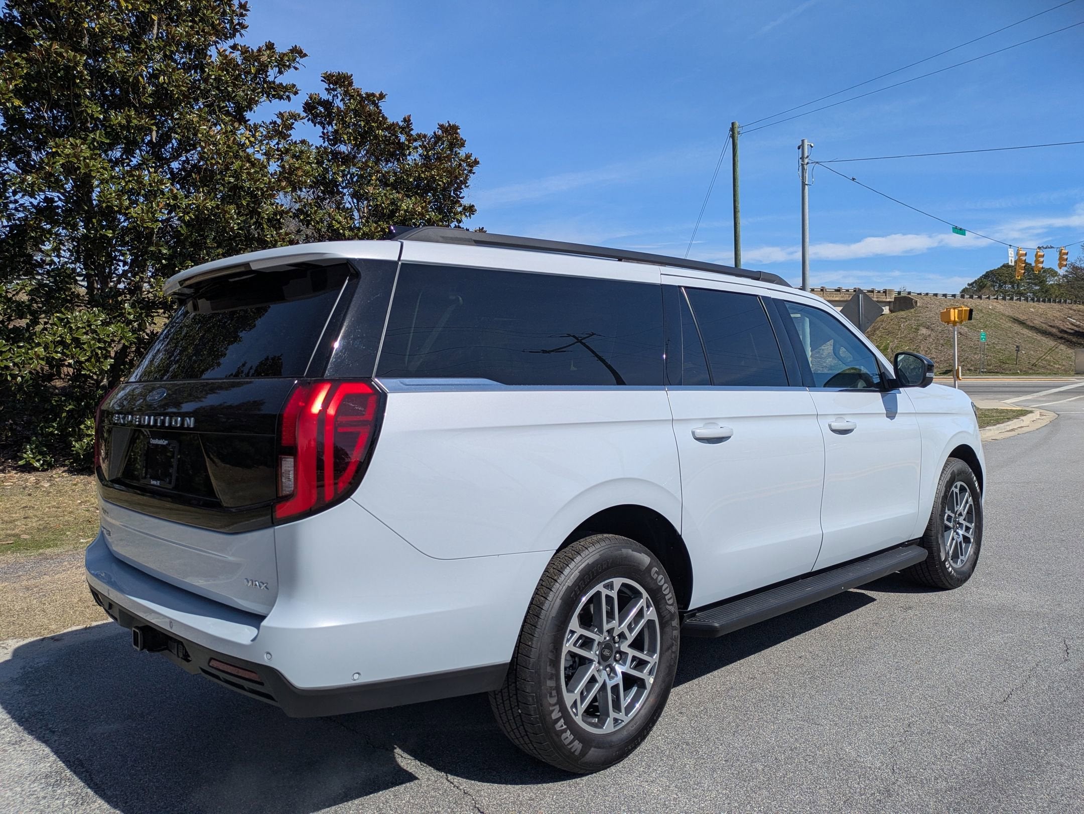 2025 Ford Expedition Max Active